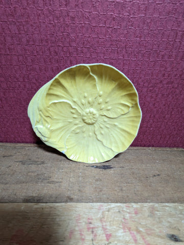 Vintage Carlton ware Buttercup Dish