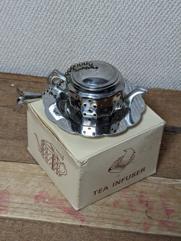 Vintage Tea Infuser Mini Teapot