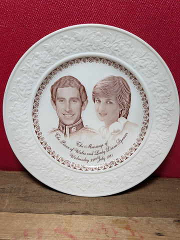 Charles & Diana Commemorative Plate