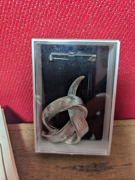 Zanella Fashionable Scarf Clip