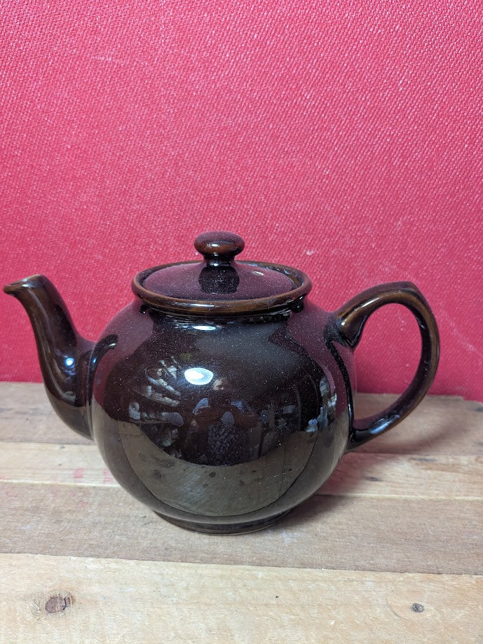 Vintage Salder Classic Brown Betty Teapot