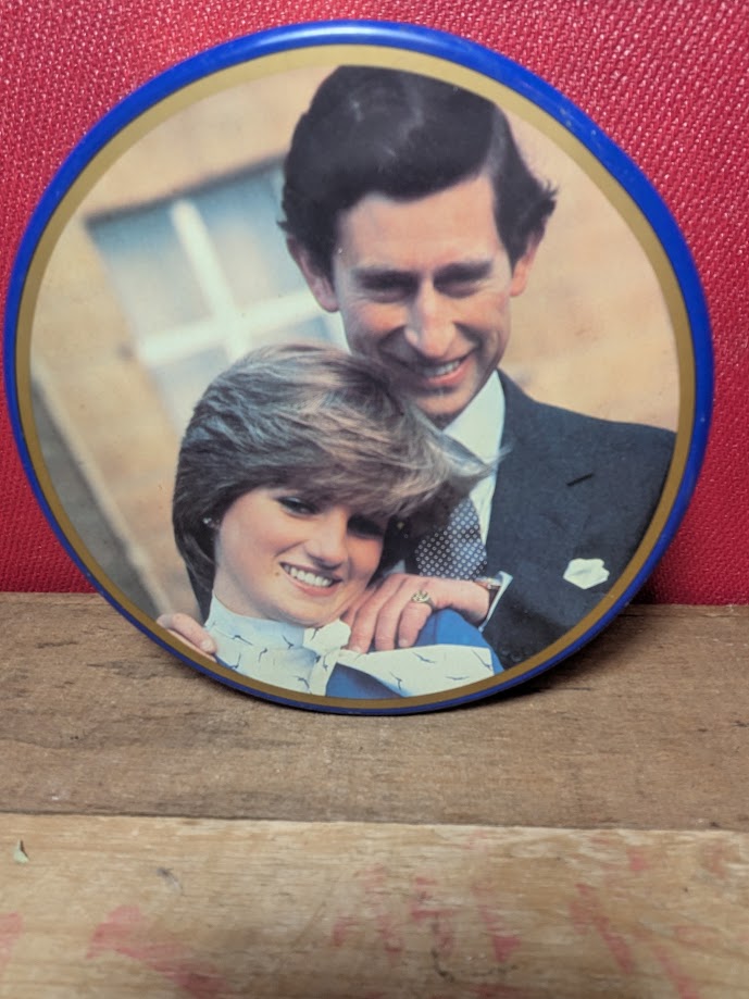 Charles and Diana Wedding Celebration Biscuit Tin