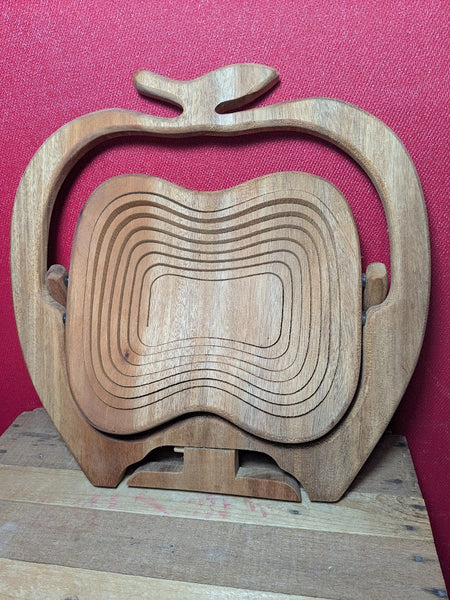 Wooden Collapsible Fruit Bowl