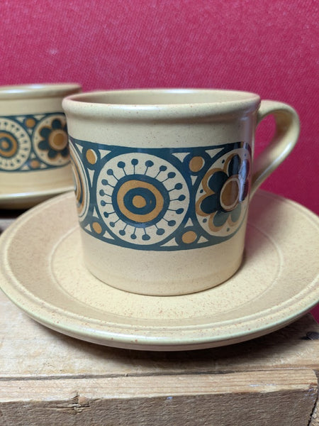 Vintage Kiln Craft Tea Cups and Saucers x 4