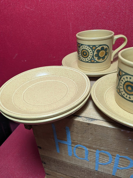 Vintage Kiln Craft Tea Cups and Saucers x 4