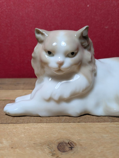 Nao By Lladro Angora Cat
