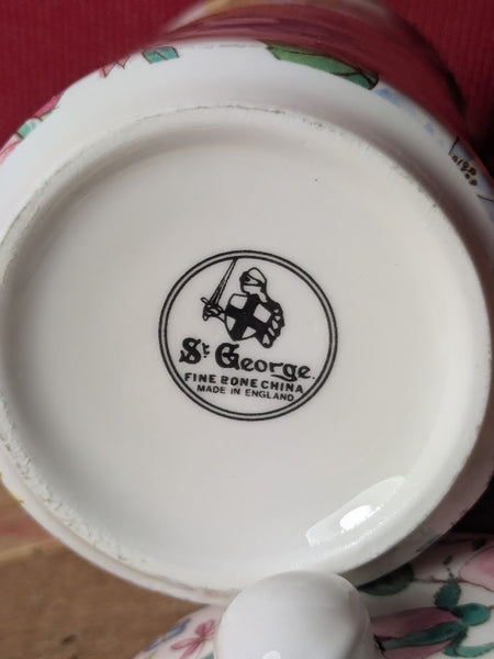 Fine Bone China Mug with Lid