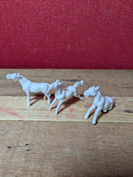 Vintage Miniature White Horses x 4