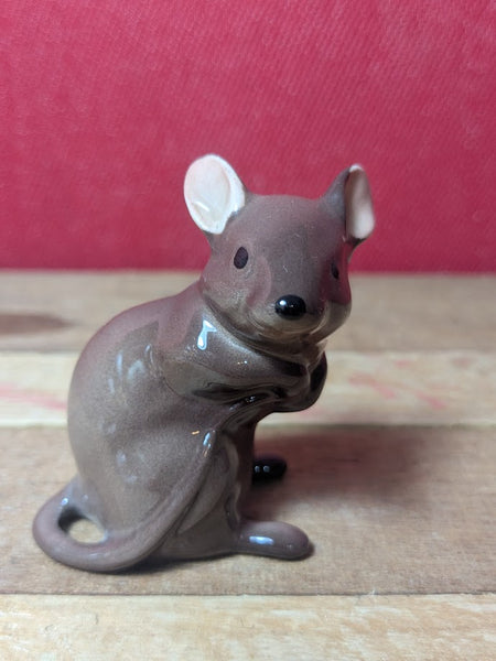 Vintage Beswick Little Brown Mouse