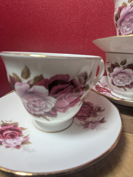 Vintage Tea Cups and Saucers x 4