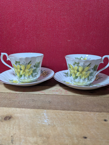 Vintage Tea Cups and Saucers x 2