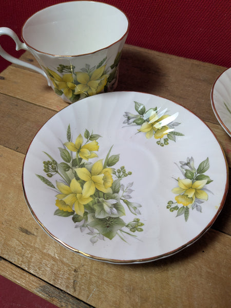 Vintage Tea Cups and Saucers x 2