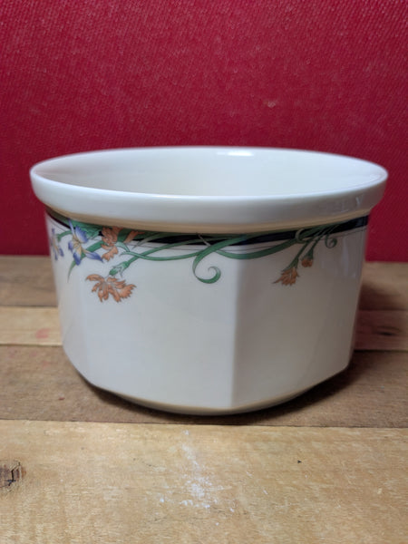 Royal Doulton Juno Pie Dish and Soufflé Dish