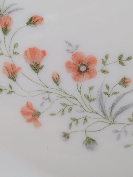 Pyrex Emily Spring White Glass Plate