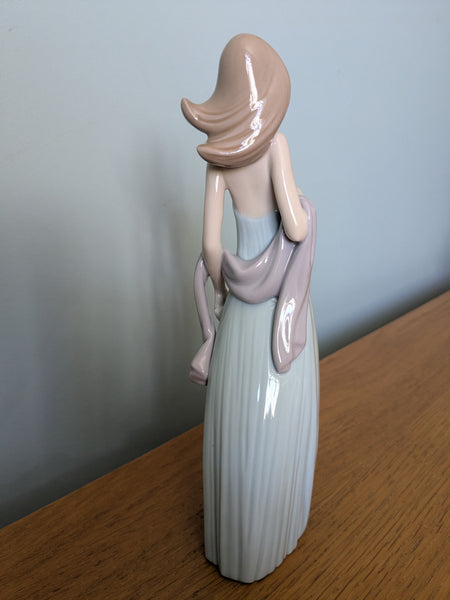 Lladro Ingénue