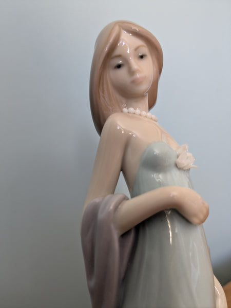 Lladro Ingénue