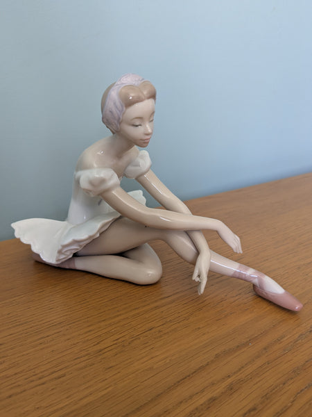 Lladro Rose Ballet Dancer