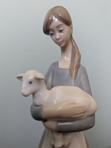 Lladro Girl With Lamb