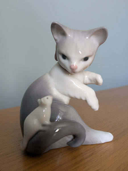 Lladro Cat and Mouse