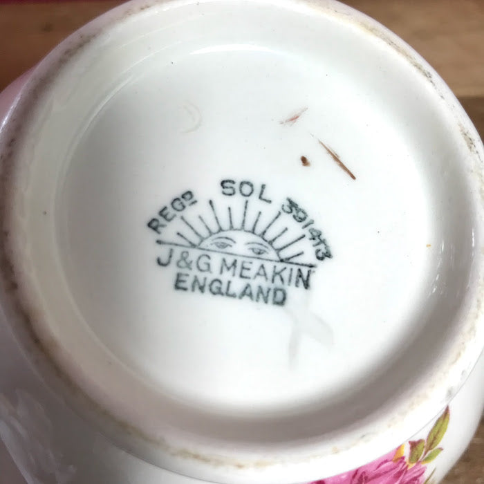 J & G Meakin Jug – Happy Catt