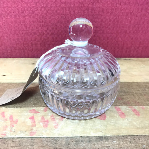 Glass dish with lid