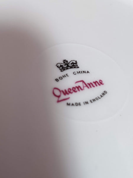 Queen Anne Bone China Medina Trio