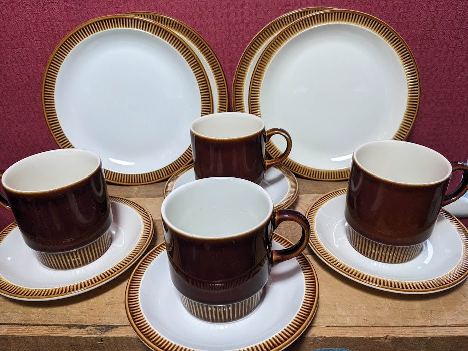 Poole Pottery Chestnut Brown Cups, Saucers and Plates x4